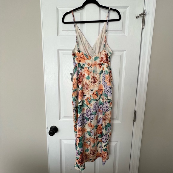 Express Floral Satin Twist Waist Hi-Lo Midi Dress - Picture 5 of 6